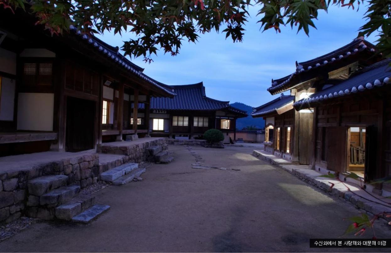 Bukchondaek Bed & Breakfast Andong Bagian luar foto