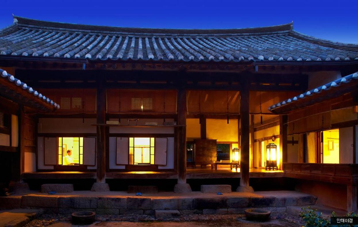 Bukchondaek Bed & Breakfast Andong Bagian luar foto